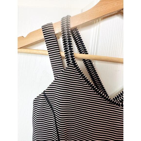 Lululemon Happy Strappy Tank Top Black Pink Striped Size 6 - Picture 3 of 5